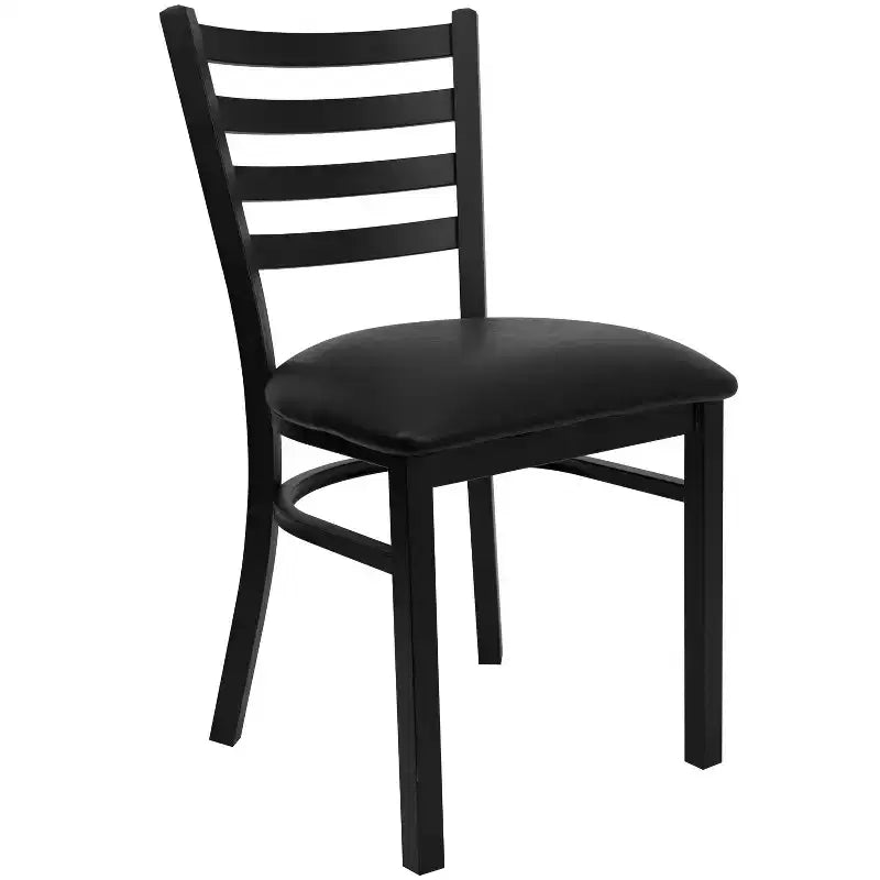 Chaise de salle à manger en métal à dossier échelle Emma et Oliver Black pour restaurant