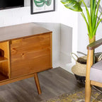 Meuble TV moderne du milieu du siècle en bois massif pour TV jusqu'à 65 po – Saracina Home