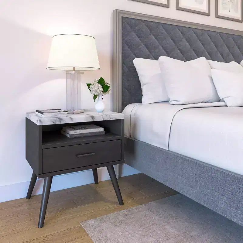 Table de chevet Maddox Mid-Century Modern avec plateau en marbre - Eco Dream