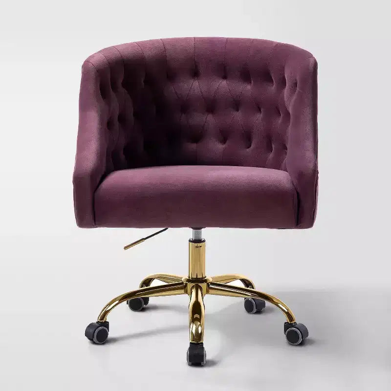 Chaise de bureau pivotante à hauteur réglable en velours Anika avec dossier capitonné et base dorée | Karat Home