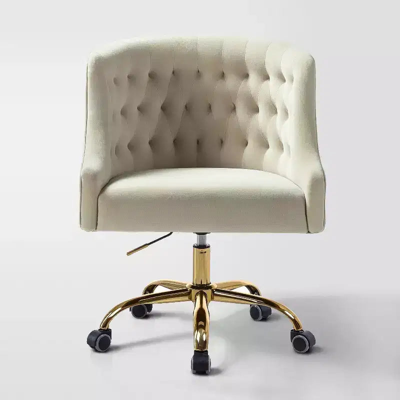 Chaise de bureau pivotante à hauteur réglable en velours Anika avec dossier capitonné et base dorée | Karat Home