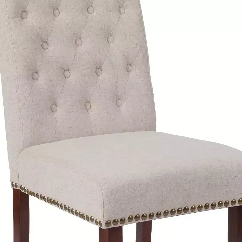 Chaise Parsons rembourrée Merrick Lane avec garniture cloutée