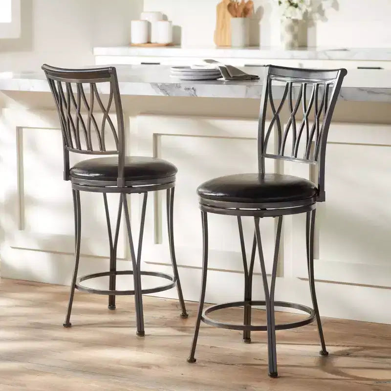 Tabourets de bar pivotants en métal noir Elm Lane Dominick, lot de 2, hauteur 62,2 cm, coussin rond rembourré traditionnel avec dossier et repose-pieds pour comptoir de cuisine
