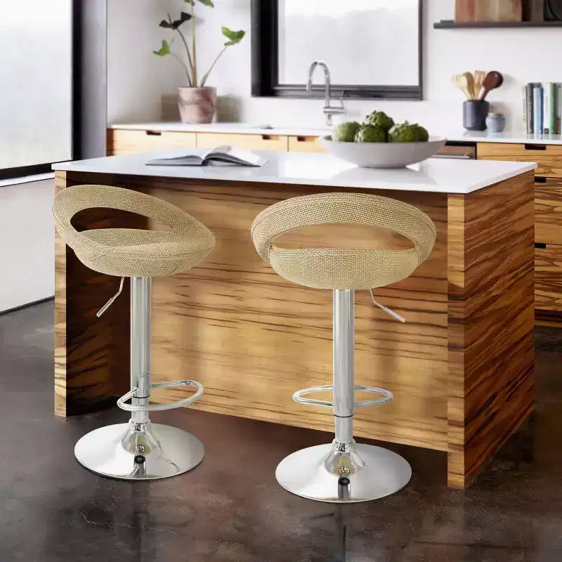Tabouret de bar réglable 2 pièces Elama en rotin gris avec base chromée