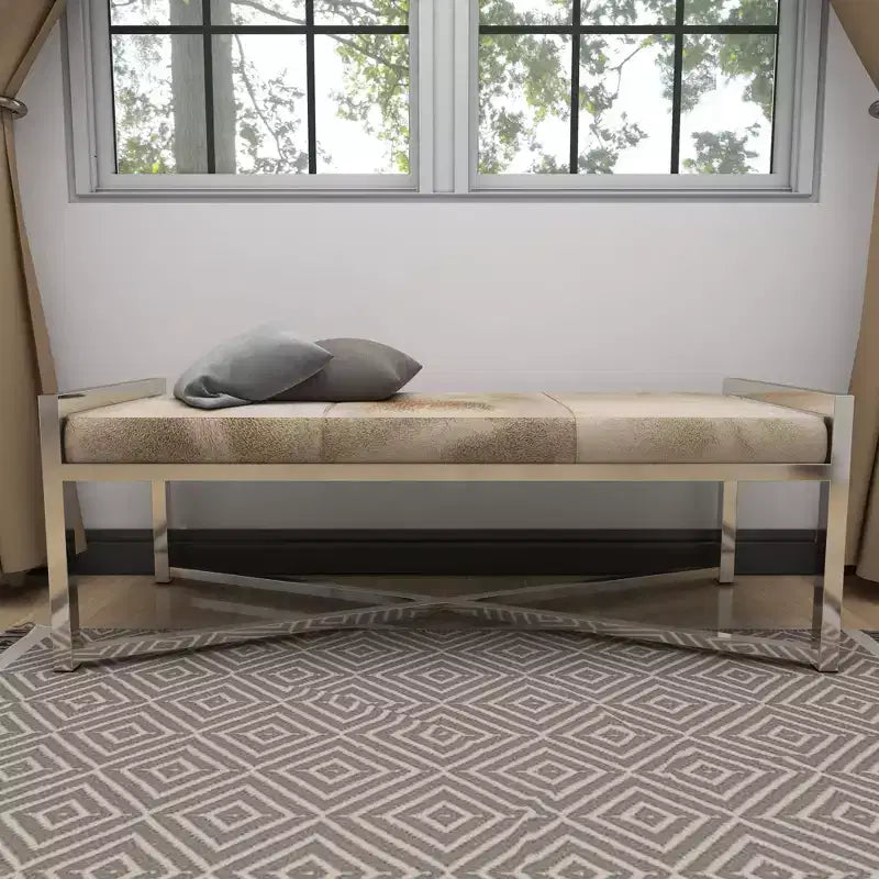 Banc rectangulaire contemporain en peau de vache et acier inoxydable – Olivia & May