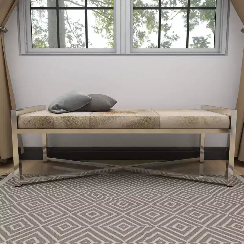 Banc rectangulaire contemporain en peau de vache et acier inoxydable – Olivia & May