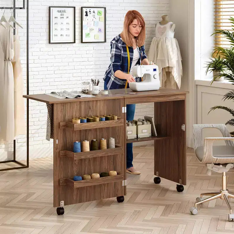 Table de couture pliante Costway avec rangements et roulettes pour la maison