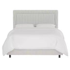 Lit rembourré Empire de Skyline Furniture en taupe rayé Oxford