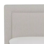 Lit rembourré Empire de Skyline Furniture en taupe rayé Oxford