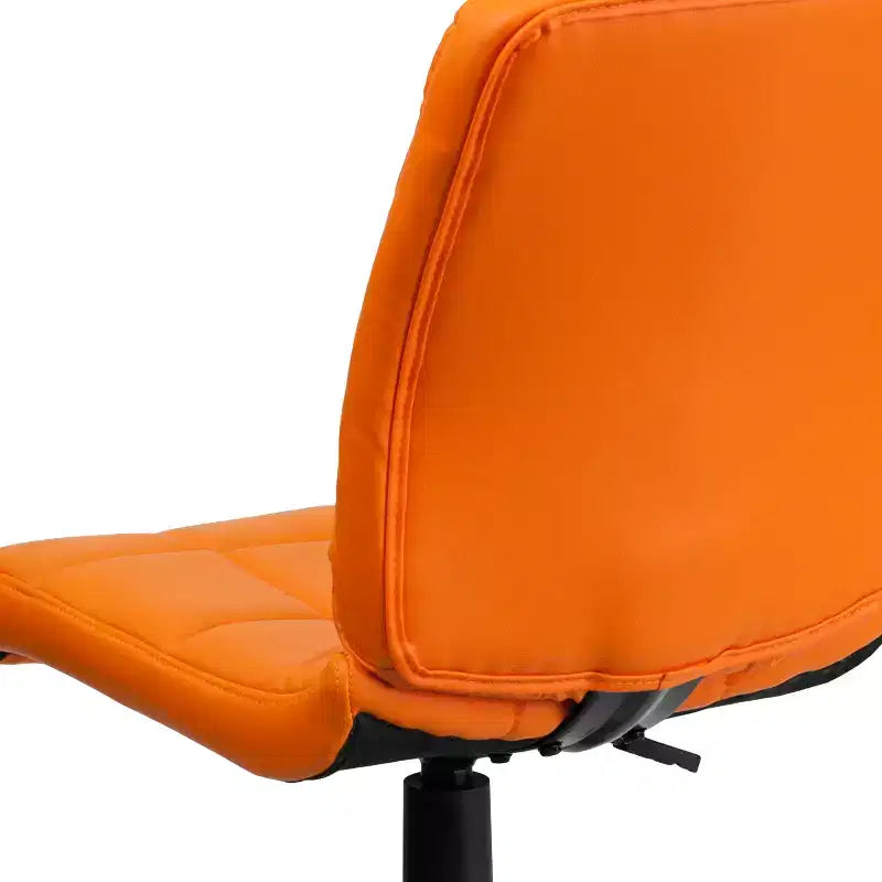 Chaise de bureau pivotante Emma et Oliver en vinyle matelassé à dossier mi-hauteur