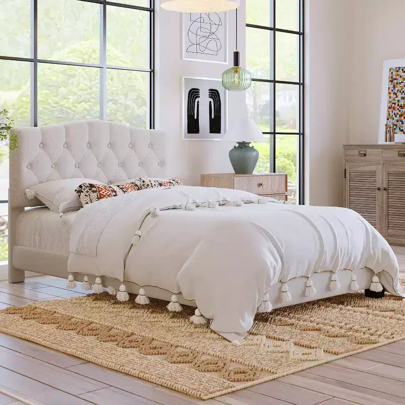 Cadre de lit plateforme en lin rembourré avec tête de lit capitonnée incurvée réglable Beige-ModernLuxe