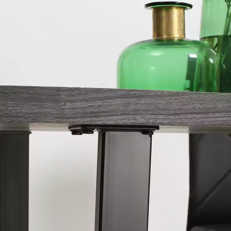 HOMCOM Table à manger moderne à bords ondulés 63 po pour 6 personnes, Table de cuisine en bois avec pieds en acier, Table de salle à manger rectangulaire avec base métallique solide, Gris