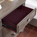 Table de chevet à 3 tiroirs Pennings avec pieds tournés – HOMES: Inside + Out