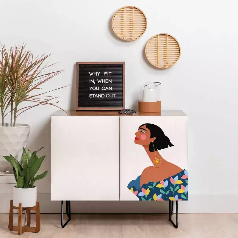 Maritza Lisa Toujours tournée vers l'avenir, Credenza - Deny Designs