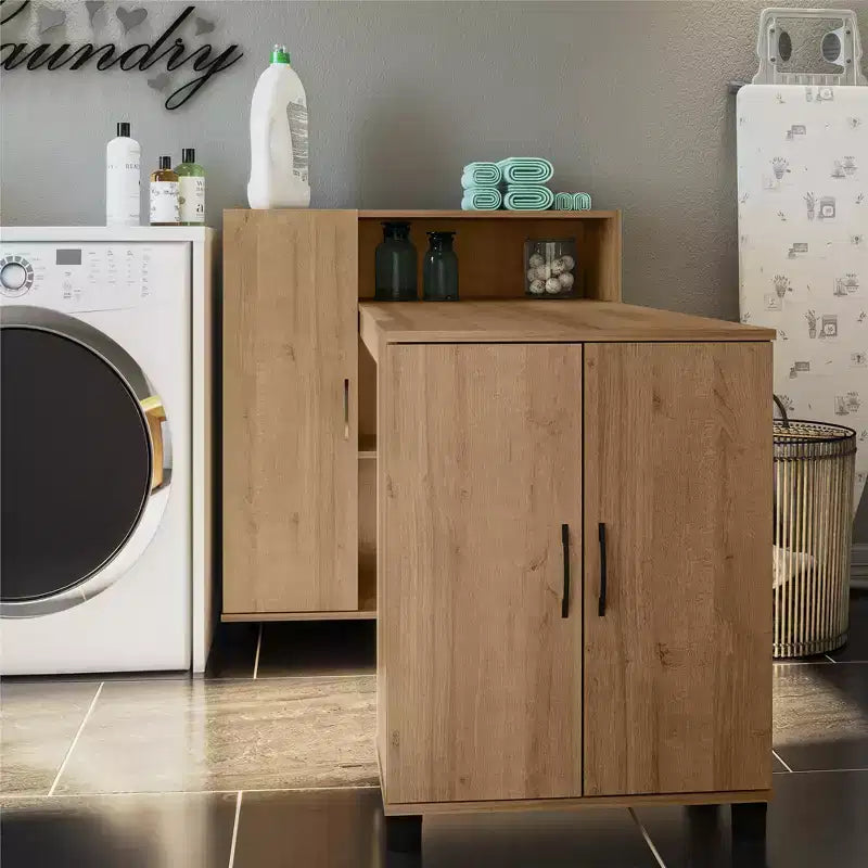 Bureau de loisirs créatifs RealRooms Basin avec étagères ouvertes et armoire de rangement