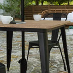 Table à manger Merrick Lane intérieure/extérieure avec trou pour parasol, plateau carré de 36 po en poly-résine toutes saisons et base en acier