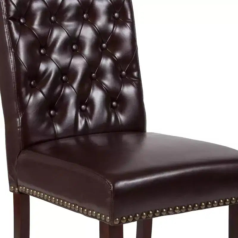 Emma et Oliver Lot de 2 Chaises de Salle à Manger Rembourrées à Dossier Roulé Parson's avec Rivets et Cadre Fini avec Patins en Plastique