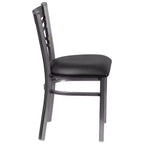 Chaise de restaurant en métal à dossier en X, recouverte d'un revêtement transparent, lot de 2, par Emma et Oliver
