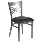 Chaise de restaurant en métal à dossier en X, recouverte d'un revêtement transparent, lot de 2, par Emma et Oliver