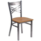Chaise de restaurant en métal à dossier en X, recouverte d'un revêtement transparent, lot de 2, par Emma et Oliver