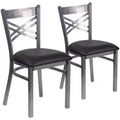 Chaise de restaurant en métal à dossier en X, recouverte d'un revêtement transparent, lot de 2, par Emma et Oliver