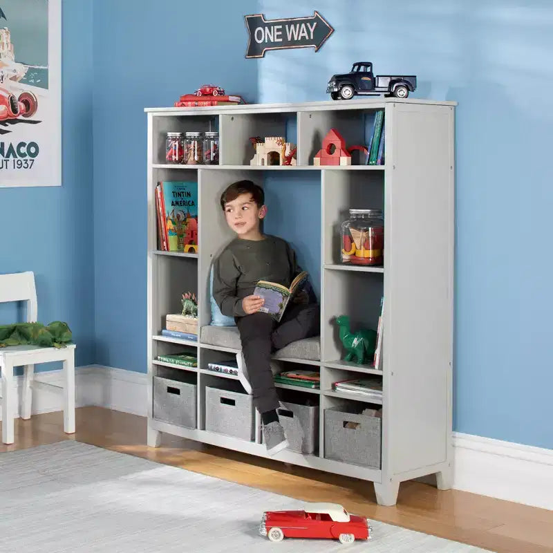 Étagère de rangement pour enfants Martha Stewart : Étagère à livres et organiseur de jouets en bois pour chambre d'enfant avec banc de lecture et bacs de rangement en tissu