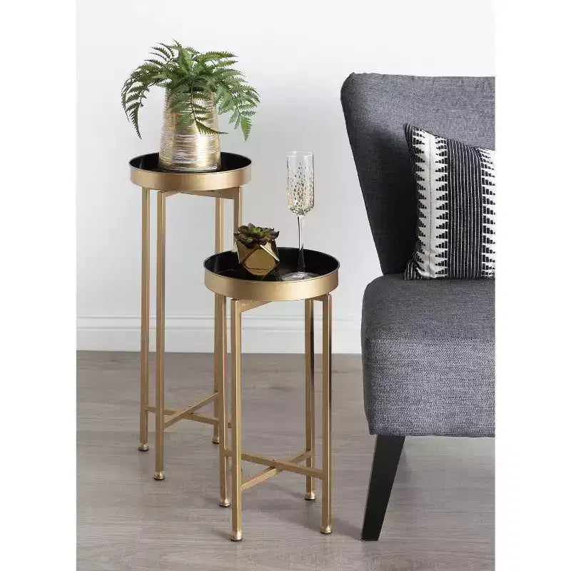 Ensemble de tables d'appoint rondes pliables en métal Celia de Kate and Laurel
