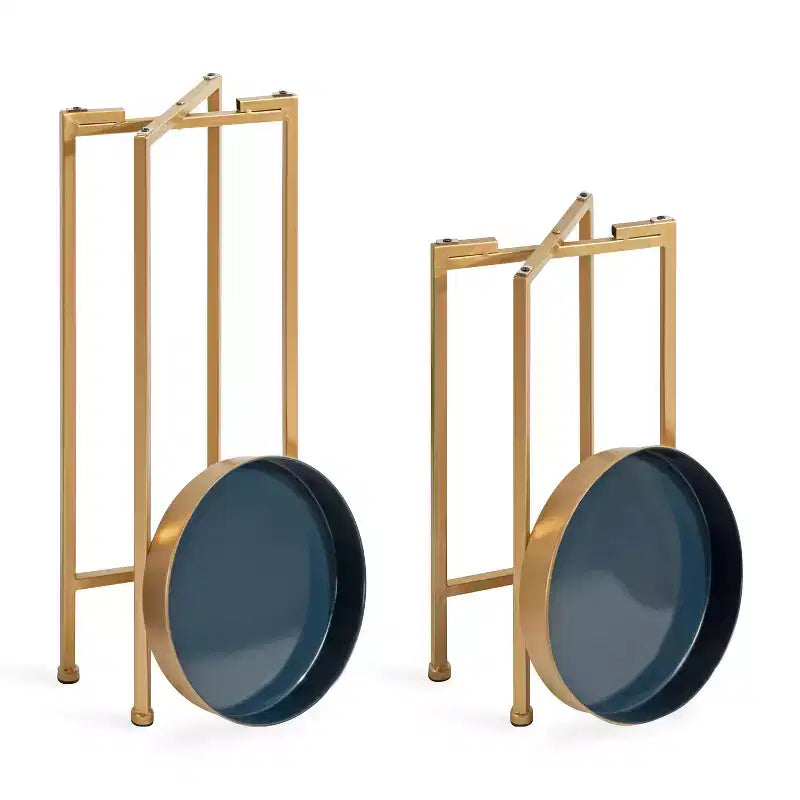 Ensemble de tables d'appoint rondes pliables en métal Celia de Kate and Laurel