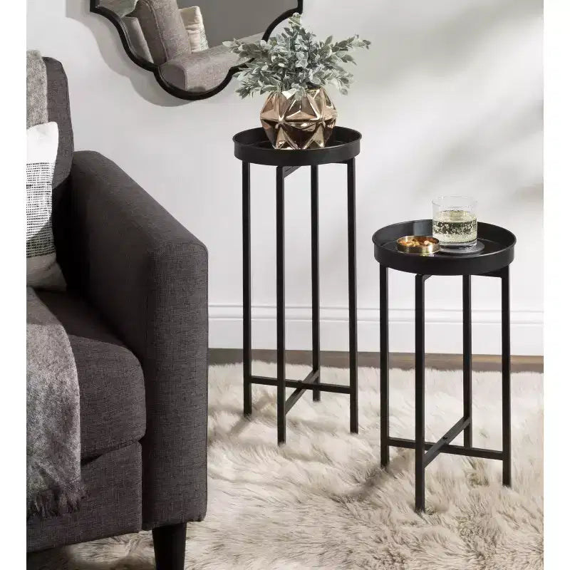 Ensemble de tables d'appoint rondes pliables en métal Celia de Kate and Laurel