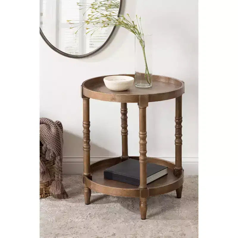 Table d'appoint ronde en bois Bellport de Kate and Laurel avec étagère