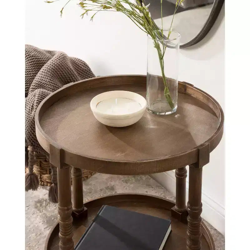 Table d'appoint ronde en bois Bellport de Kate and Laurel avec étagère