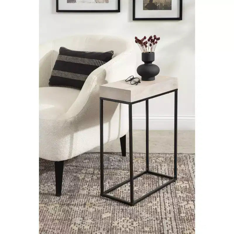 Table d'appoint fine en bois et métal Kate et Laurel Karlsen