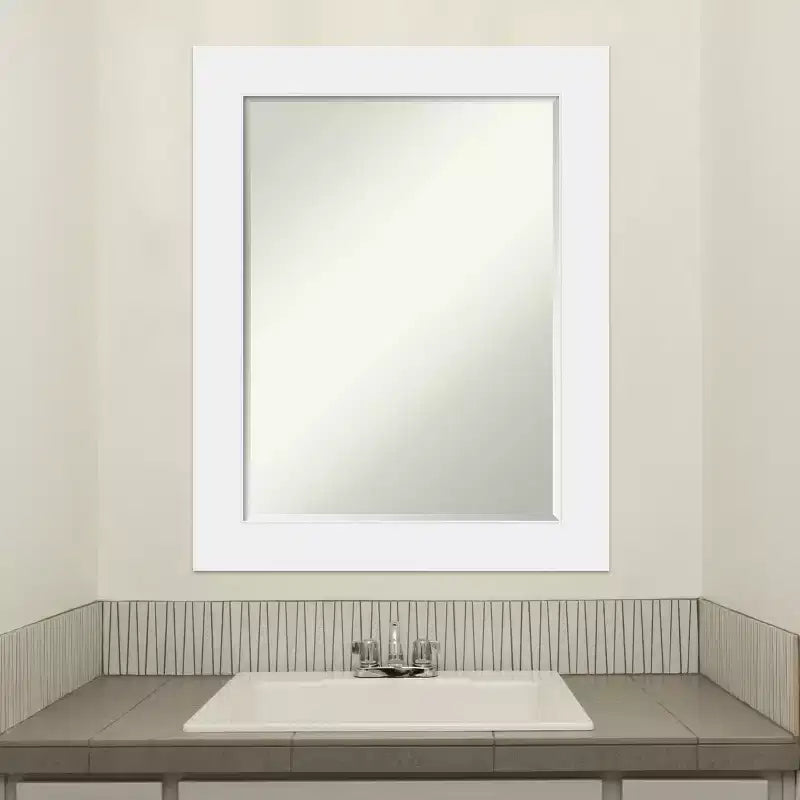 Miroir mural de salle de bain en bois biseauté Corvino Petite Amanti Art