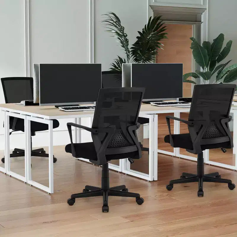 Chaise de bureau pivotante et basculante en maille Costway réglable avec accoudoirs et soutien lombaire