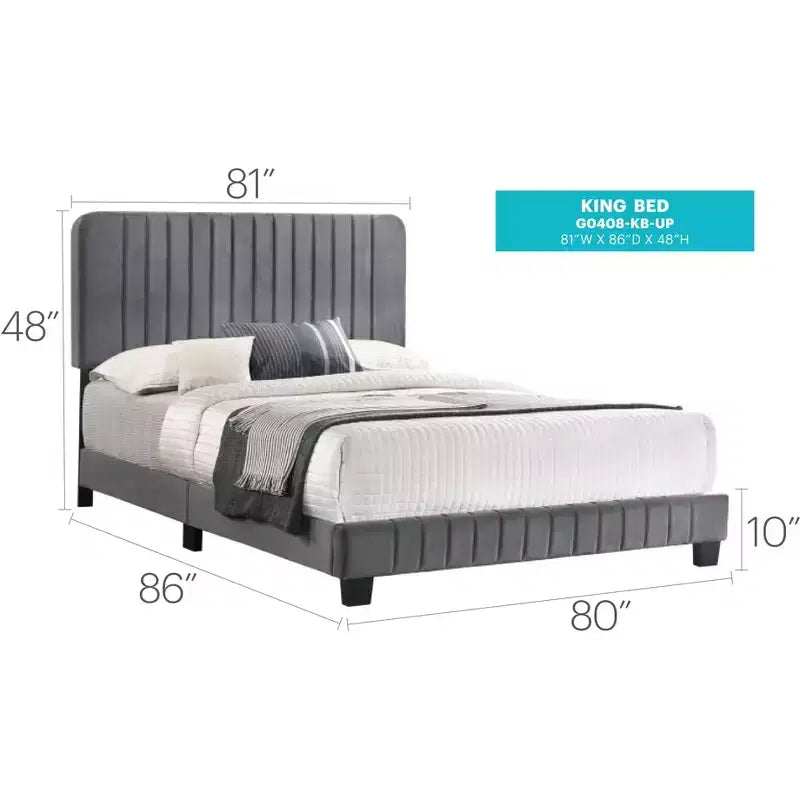 Lit King rembourré en velours Passion Furniture Lodi avec panneau touffeté