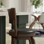 Tabouret de bar pivotant Emma et Oliver de style pub classique en bois avec siège rembourré en similicuir
