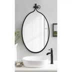 Miroir mural encadré en métal Yitro de Kate et Laurel, 20x34, Noir