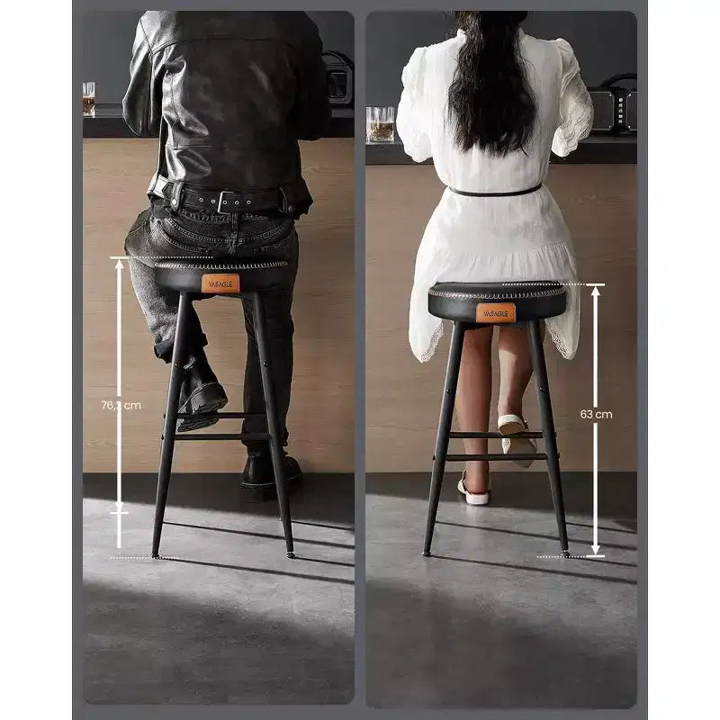 VASAGLE Collection EKHO - Lot de 2 tabourets de bar, tabourets de cuisine, tabourets de petit-déjeuner, cuir synthétique avec coutures, hauteur 63 cm