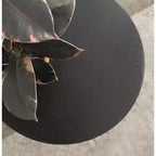 Table d'appoint ronde Jakob par Kate and Laurel