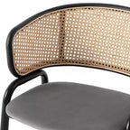 Chaise de salle à manger moderne Ervilla avec cadre noir par LeisureMod, design durable, assise confortable, parfaite pour la cuisine, la salle à manger, le bureau ou le salon