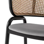 Chaise de salle à manger moderne Ervilla avec cadre noir par LeisureMod, design durable, assise confortable, parfaite pour la cuisine, la salle à manger, le bureau ou le salon