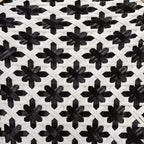 bali & pari Ambre Moderne Tressage Noir et Blanc Français Rotin Naturel Ensemble de 2 Chaises Bistro