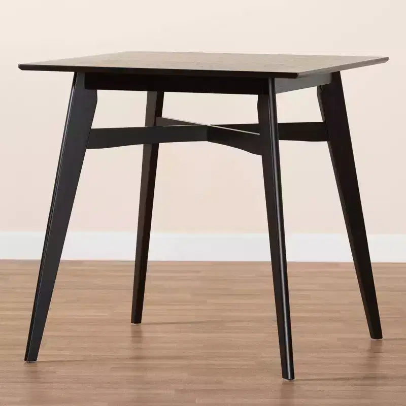 Table de pub en bois à hauteur de comptoir Leena Baxton Studio