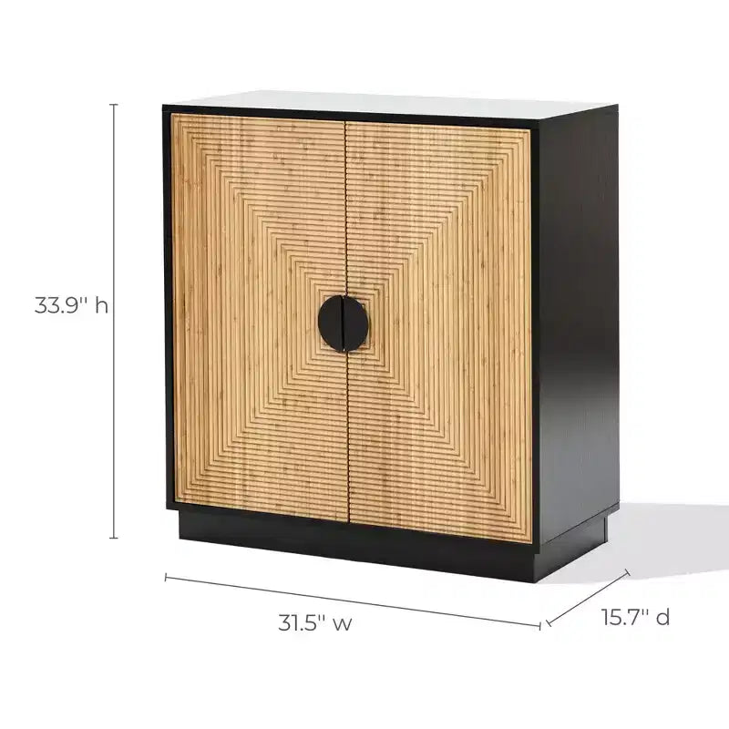 Meuble d'appoint moderne LuxenHome de style bohème avec 2 portes et lattes de bambou, coloris noir et marron