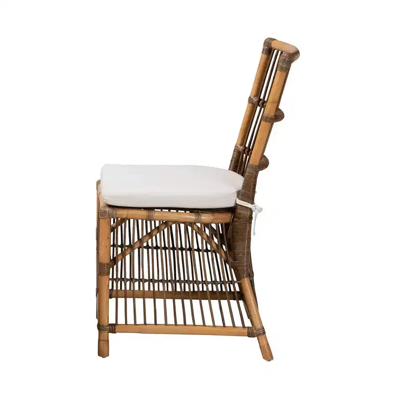 Chaise de salle à manger bali & pari Kim en tissu blanc et rotin naturel marron style bohème moderne