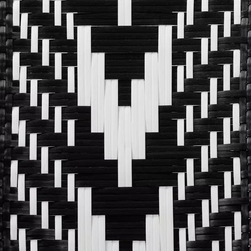 Chaise de salle à manger d'intérieur bicolore noir et blanc en tissage et rotin naturel Bali & Pari Wallis Modern French