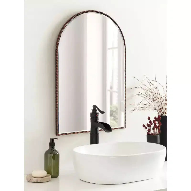 Miroir mural arche Gwendolyn 20x30 par Kate & Laurel All Things Decor