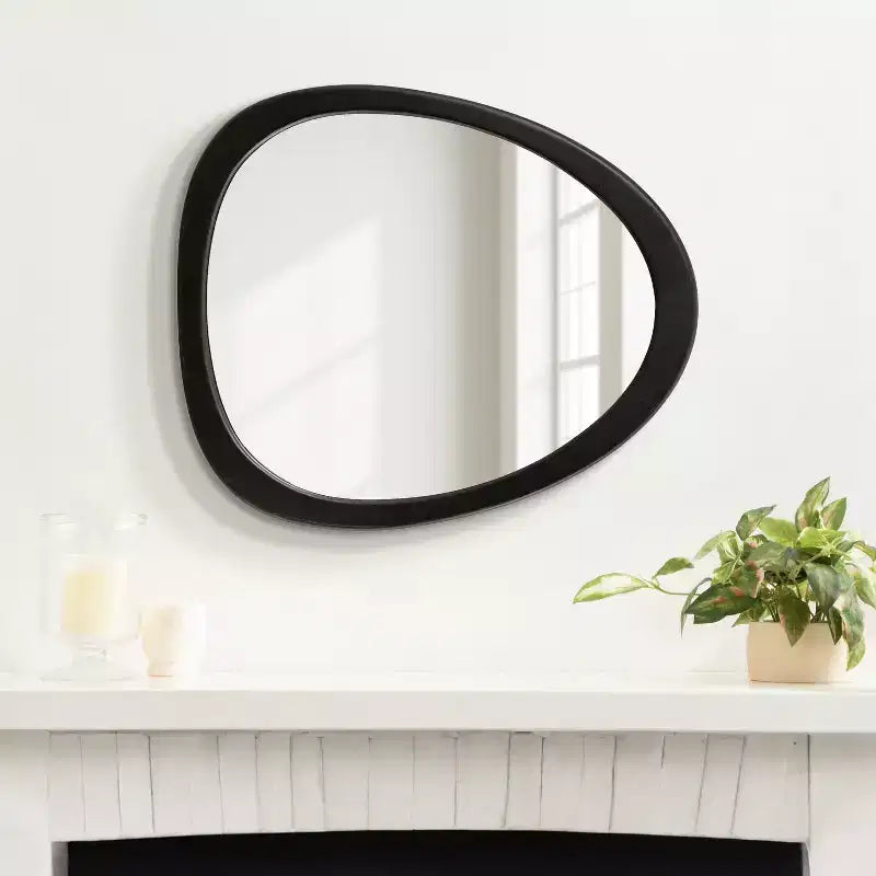 Miroir en bois McKinder 24x28 Kate & Laurel All Things Decor