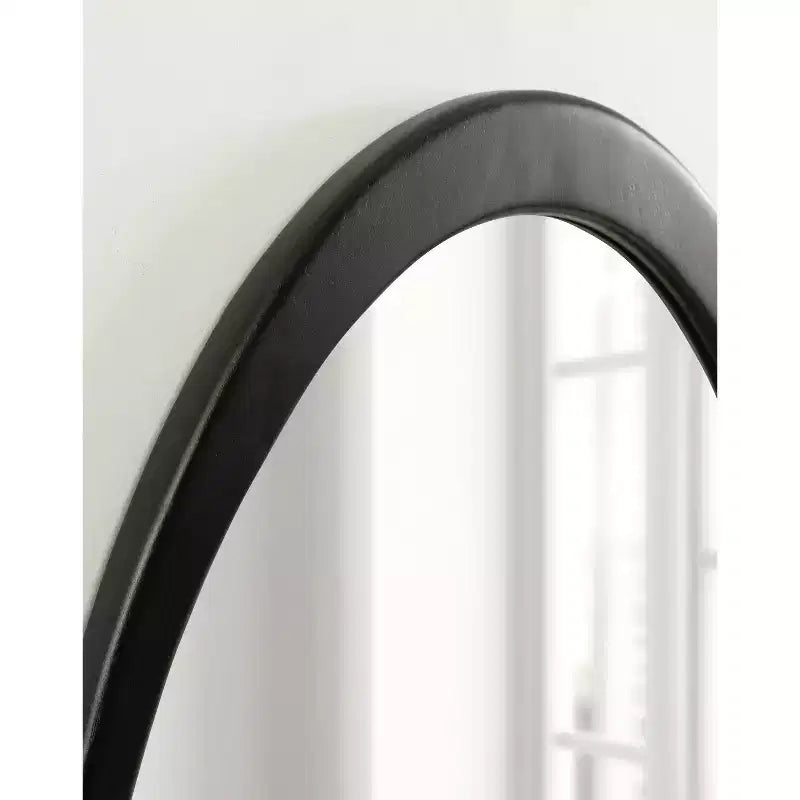 Miroir en bois McKinder 24x28 Kate & Laurel All Things Decor