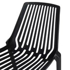 Lot de 4 chaises de salle à manger empilables modernes LeisureMod Acken en plastique – Chaises durables, confortables et peu encombrantes pour cuisine, salle à manger, bureau, café
